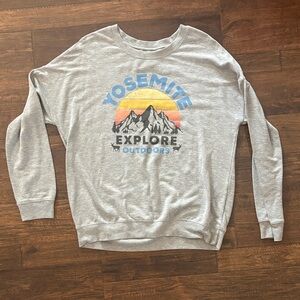 Gray Yosemite Explore Outdoors Women’s Crewneck